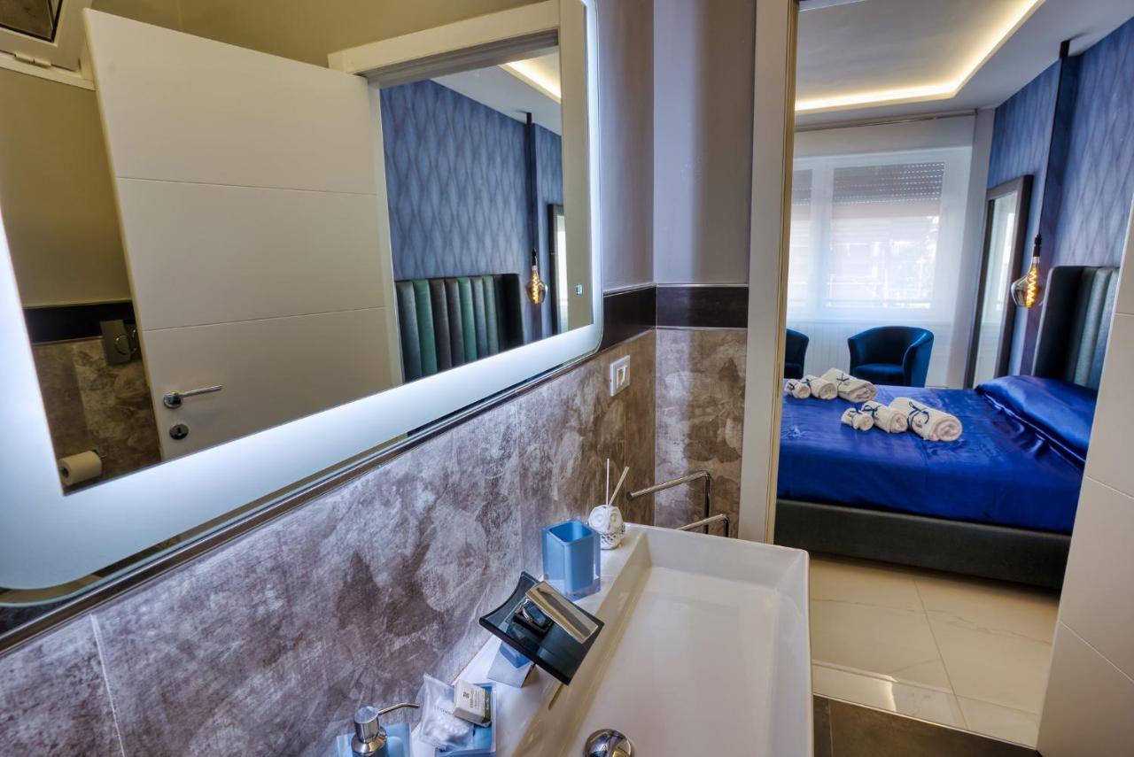 Distinto Suite & Rooms เลชเช ภายนอก รูปภาพ